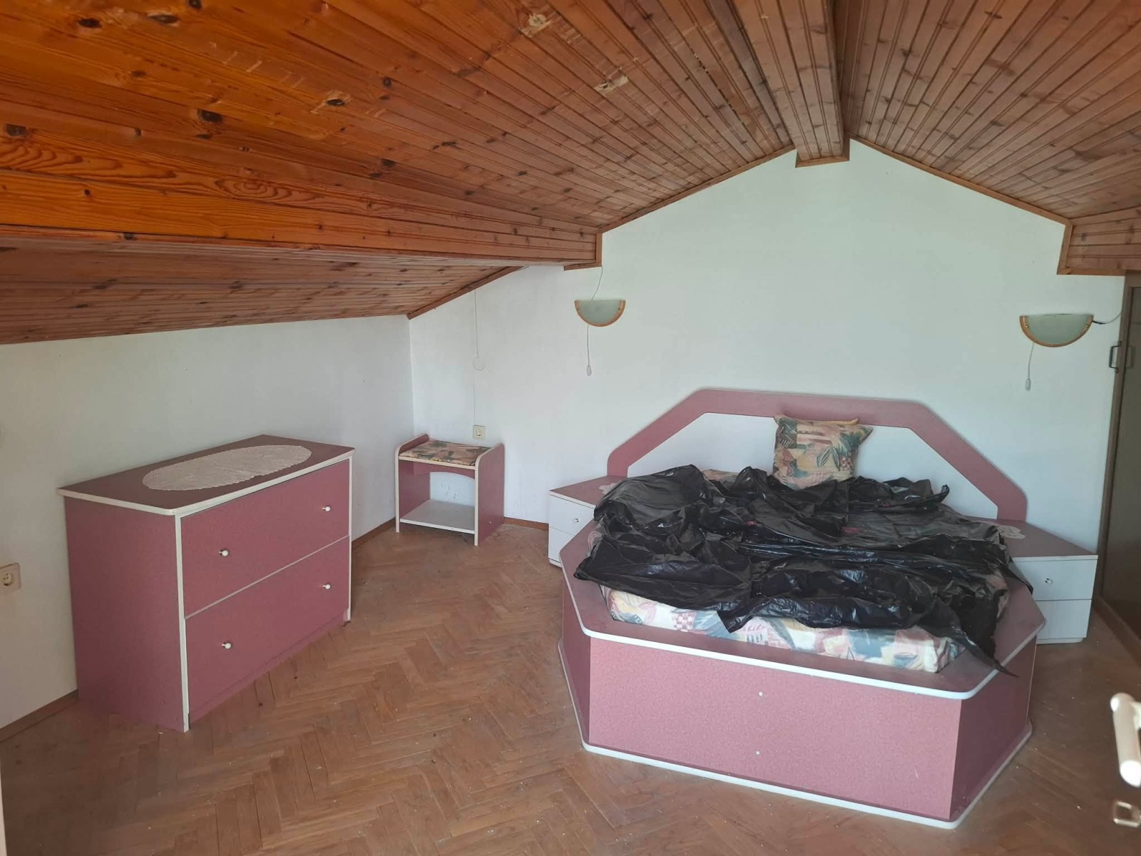 Продава КЪЩА, гр. Шумен, Военно училище, снимка 12 - Къщи - 53005524