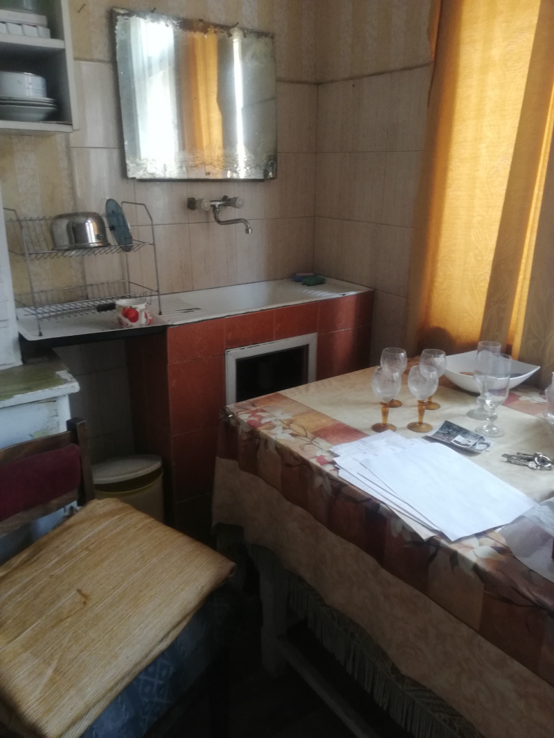 Продава 1-СТАЕН в град Перник, Център - 47 кв.м / 60 000 € » 117 349.80 лв., ВАЛ ИМОТИ