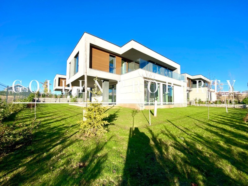 Продава КЪЩА в град София, с. Бистрица - 310 кв.м / 790 000 € » 1 545 105.70 лв., ГОЛДЪН ПРОПЪРТИЙС ММ