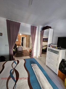 2 Schlafzimmer Zentar, Sofia 1