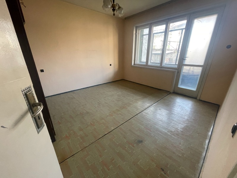 Продаја  2 спаваће собе Русе , Дружба 1 , 102 м2 | 84011768 - слика [6]