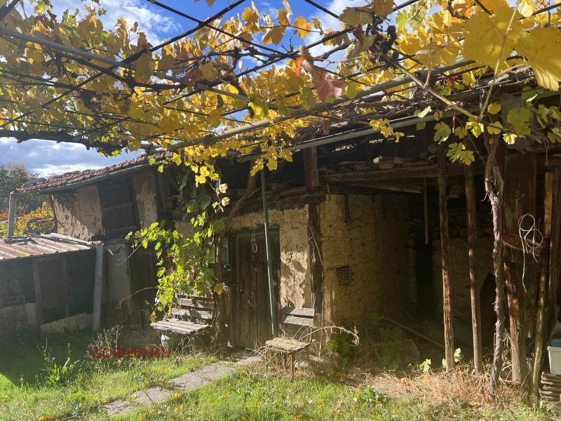 Продава КЪЩА, с. Самораново, област Кюстендил, снимка 8 - Къщи - 52178547