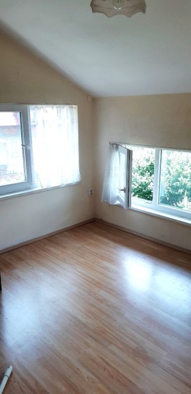2 ložnice Moderno predgradie, Sofia