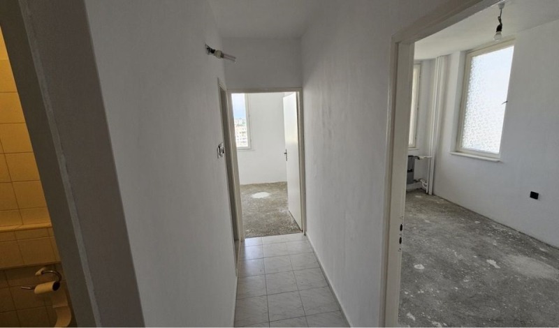 En venta  2 dormitorios Plovdiv , Trakiya , 75 metros cuadrados | 95619181 - imagen [6]