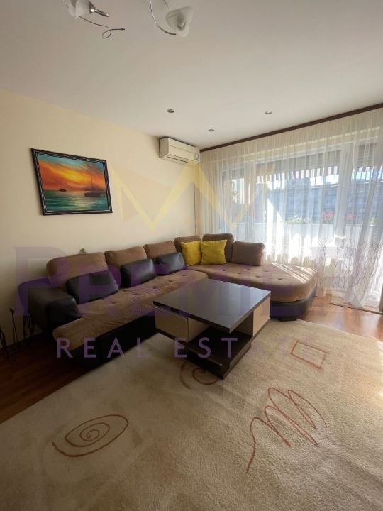 Продава 3-СТАЕН, гр. Бургас, Изгрев, снимка 4 - Апартаменти - 52380801