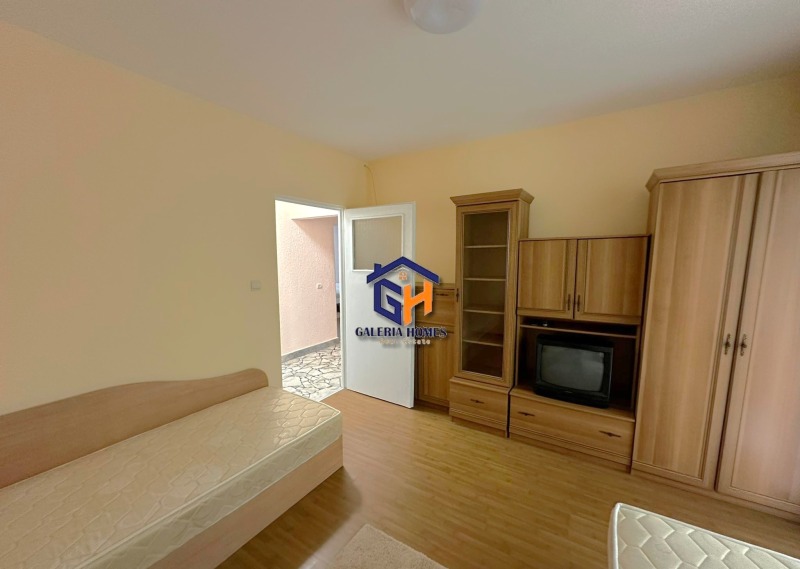 Продава 3-СТАЕН, гр. Бургас, Възраждане, снимка 9 - Апартаменти - 53004144