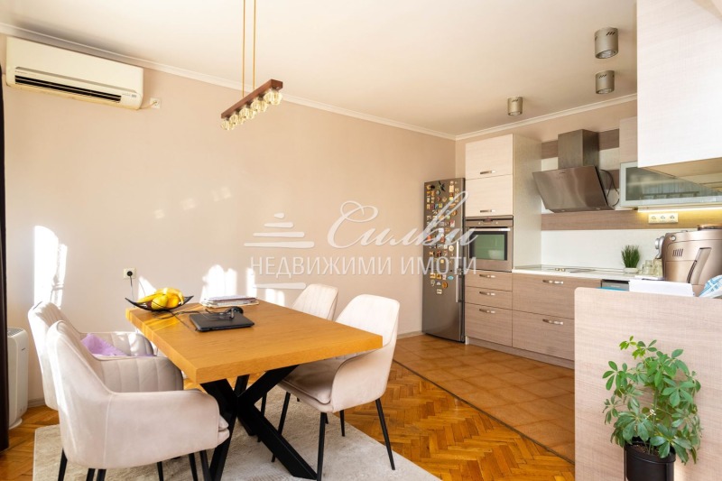 Na prodej  Podlaha domu Šumen , Centar , 96 m2 | 72481330