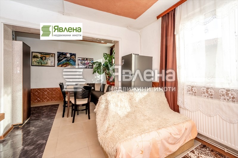 Продава ЕТАЖ ОТ КЪЩА, гр. Перник, Църква, снимка 15 - Етаж от къща - 52958790