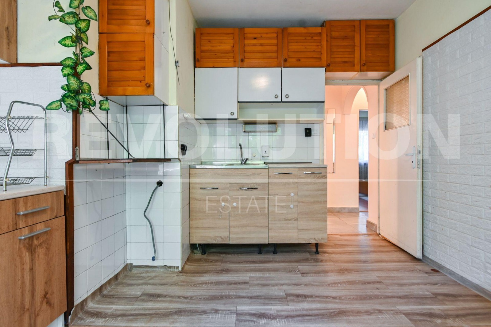 Продава 3-СТАЕН, гр. София, Света Троица, снимка 5 - Апартаменти - 56128138