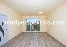 Продава 2-стаен град Пловдив Кючук Париж - [1] 