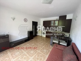 1 chambre k.k. Slantchev bryag, région Bourgas