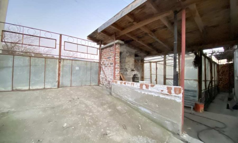 Продава КЪЩА, с. Елешница, област Благоевград, снимка 8 - Къщи - 53030347