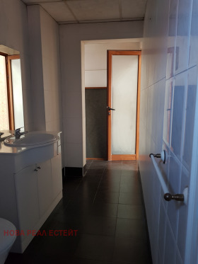 3+ camere da letto Tsentar, Burgas 5