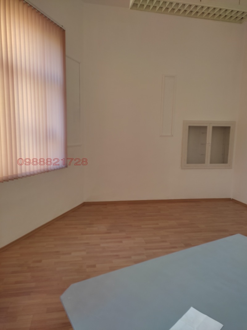 Продава ЕТАЖ ОТ КЪЩА, гр. Хасково, Център, снимка 10 - Етаж от къща - 52778927