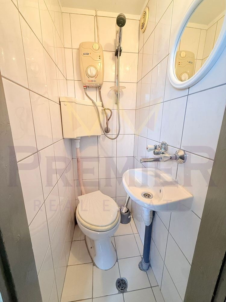 Продава КЪЩА, гр. Добрич, Пинета, снимка 8 - Къщи - 54520520