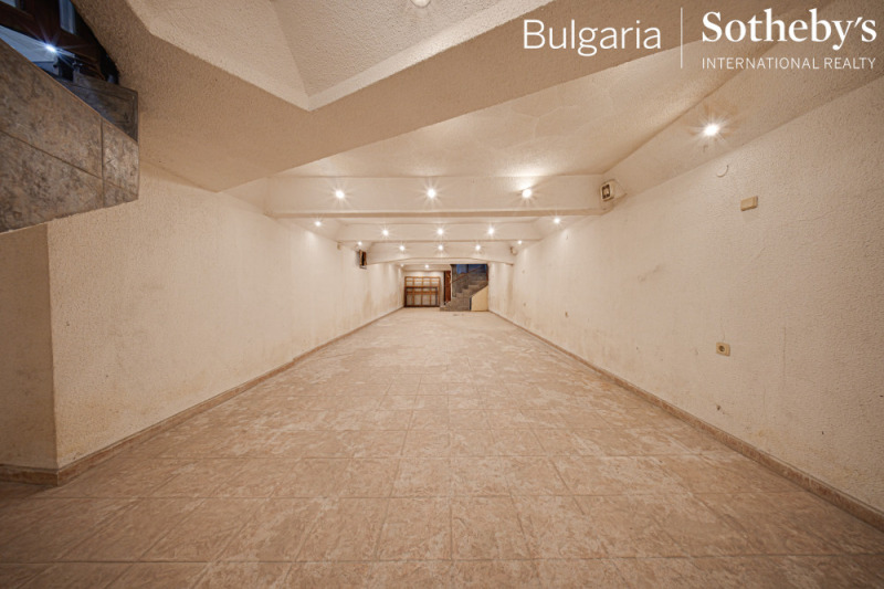 Продава МАГАЗИН, гр. София, Център, снимка 17 - Магазини - 53127932