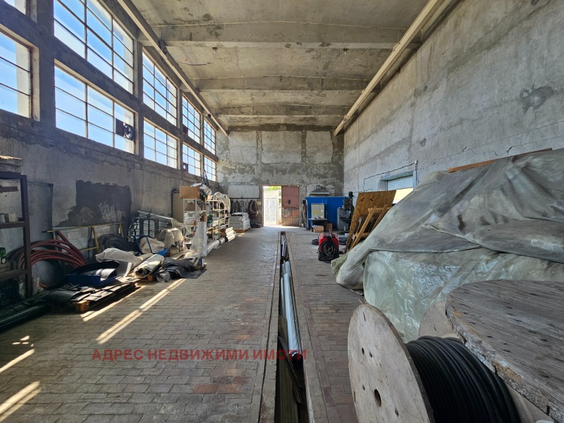 Продава  Склад, град Стара Загора, Никола Петков •  350 000 EUR • ID 31150828 — holmes.bg - [1] 