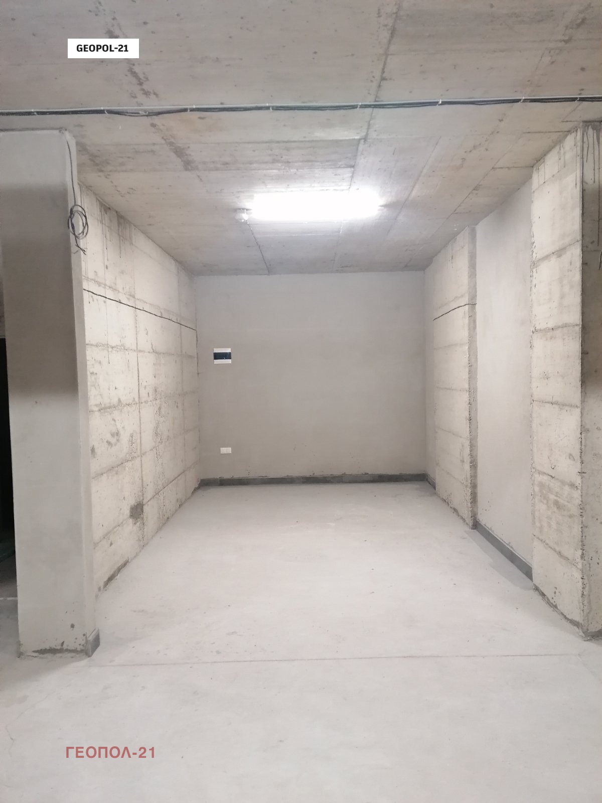 Продава ГАРАЖ, ПАРКОМЯСТО, гр. София, Център