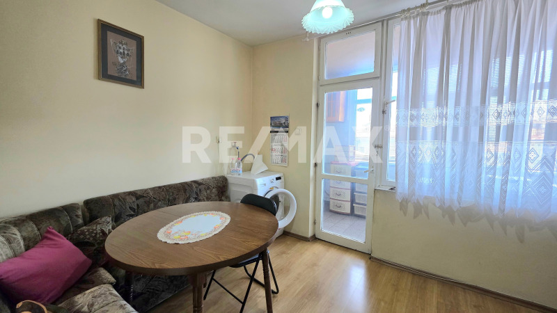 Продава  2-стаен град Пловдив , Каменица 2 , 65 кв.м | 54153282 - изображение [2]