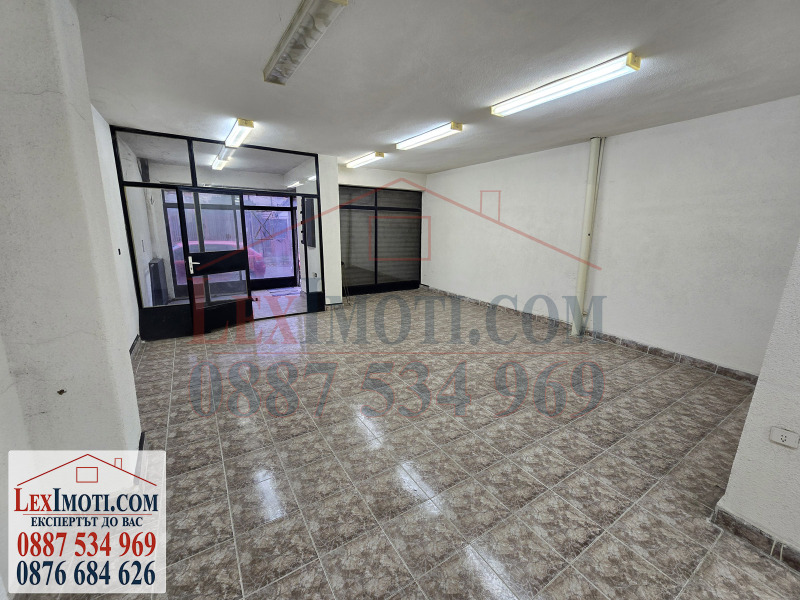 Продава  Магазин град Русе , Широк център , 120 кв.м | 79882151