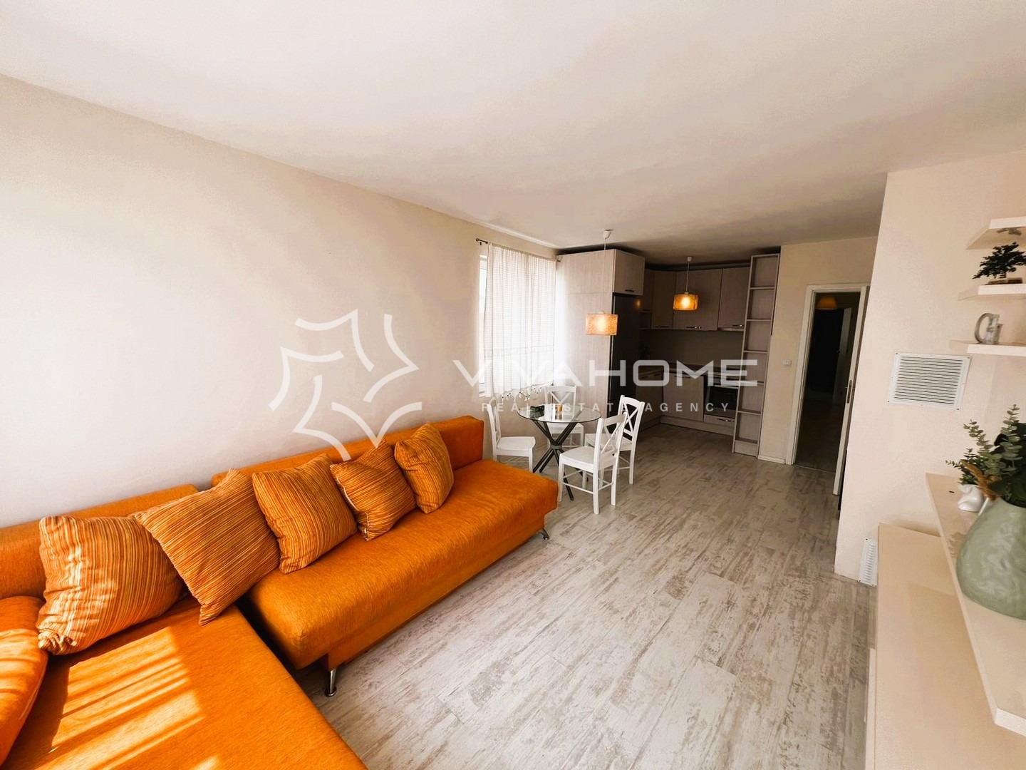 Продава 3-СТАЕН, гр. Варна, Бриз, снимка 2 - Апартаменти - 54469712