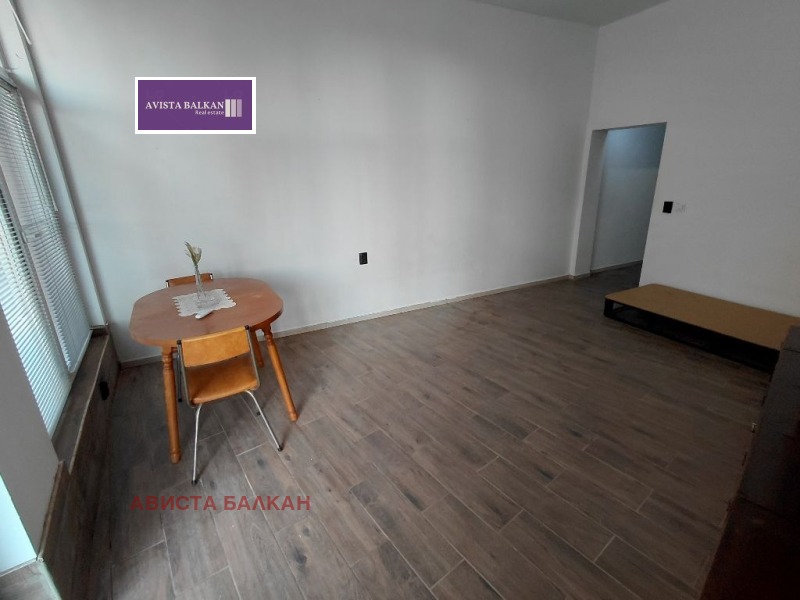 Продава 1-СТАЕН, гр. София, Люлин 6, снимка 2 - Апартаменти - 52472081