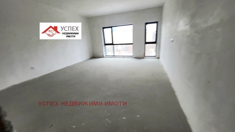 Till salu  1 sovrum Sofia , Dianabad , 99 kvm | 61044565 - bild [2]