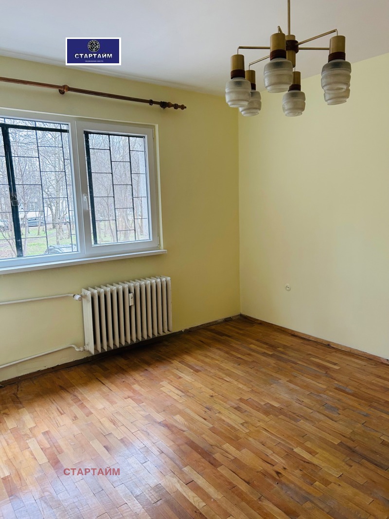 Продава 2-СТАЕН, гр. София, Център