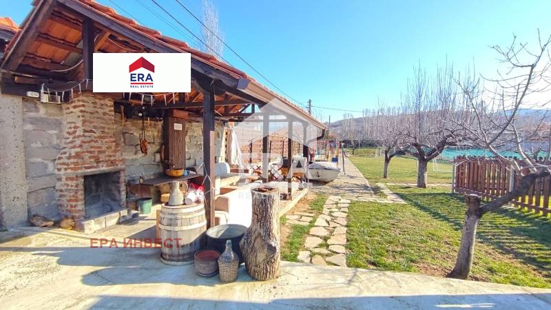 Продава КЪЩА, с. Покровник, област Благоевград, снимка 2 - Къщи - 53095179