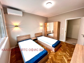 3 quartos Centar, Veliko Tarnovo