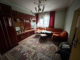 МНОГОСТАЕН, 111 m2