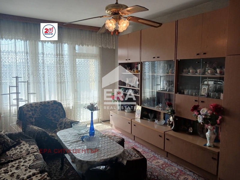 Продава  3-стаен област Хасково , гр. Симеоновград , 84 кв.м | 24373506