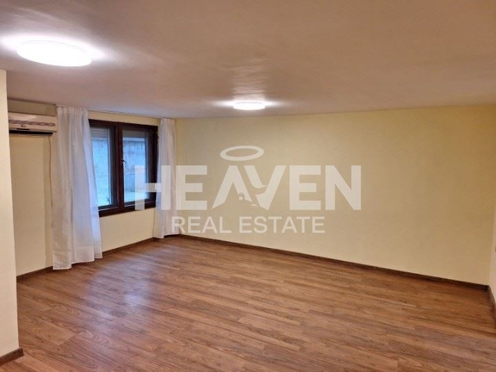 Продава ОФИС, гр. Пловдив, Христо Смирненски, снимка 2 - Офиси - 52603424