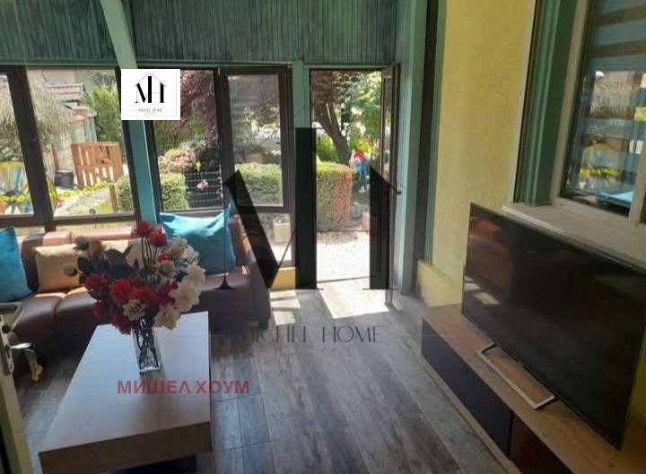 Продава КЪЩА, с. Соколово, област Добрич, снимка 2 - Къщи - 53297371