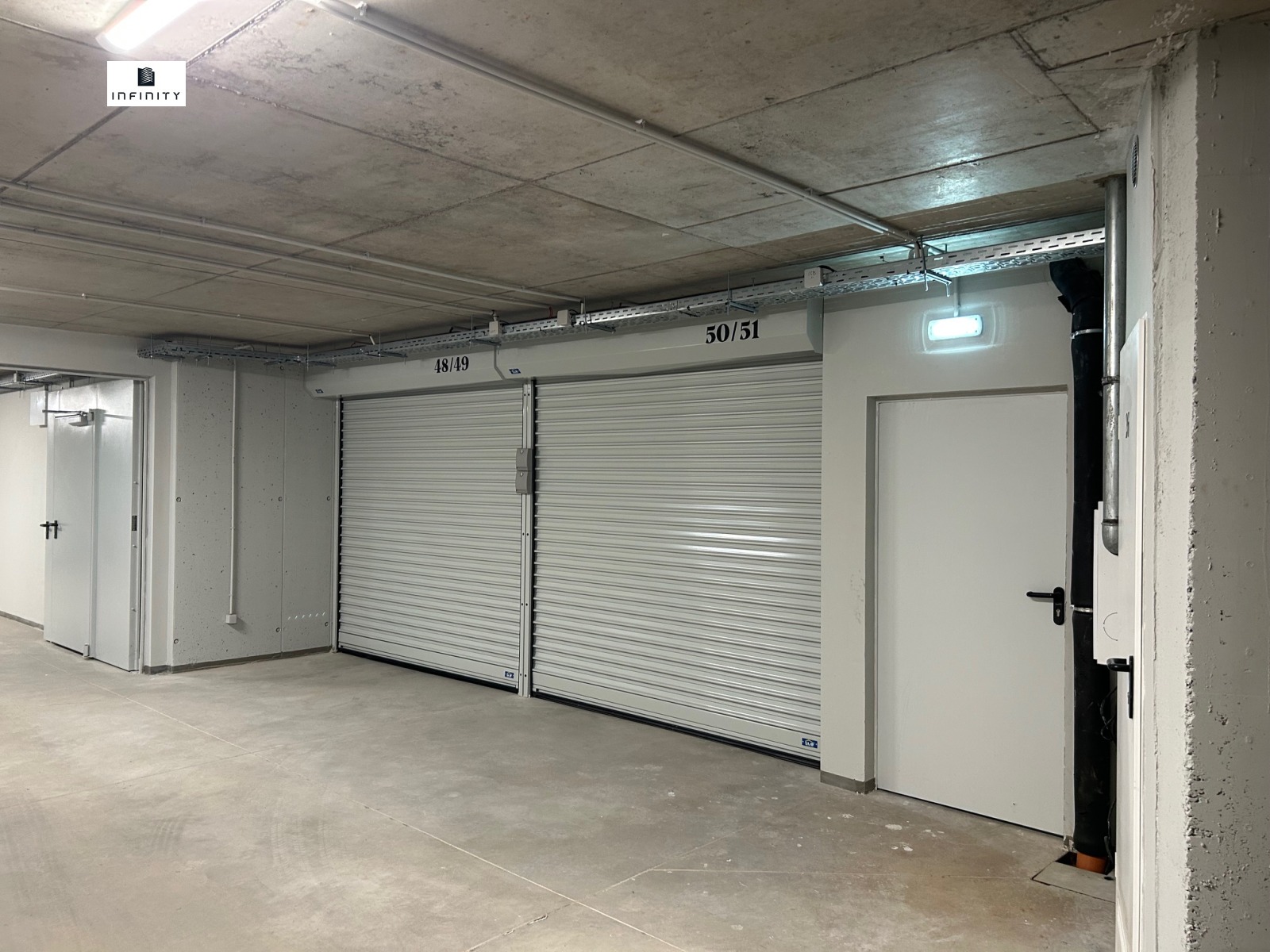 Продава ГАРАЖ, ПАРКОМЯСТО, гр. София, Център, снимка 2 - Гаражи и паркоместа - 52546184