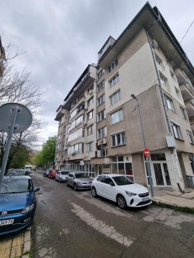 Продажба на имоти в Стрелбище, град София — страница 7 - изображение 11 