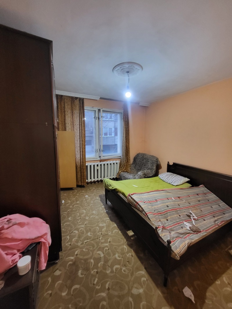 Продава  2-стаен град Плевен , Широк център , 85 кв.м | 83856984 - изображение [15]