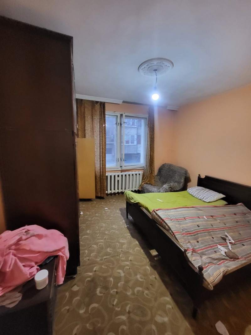 Продава  2-стаен град Плевен , Широк център , 85 кв.м | 83856984 - изображение [14]