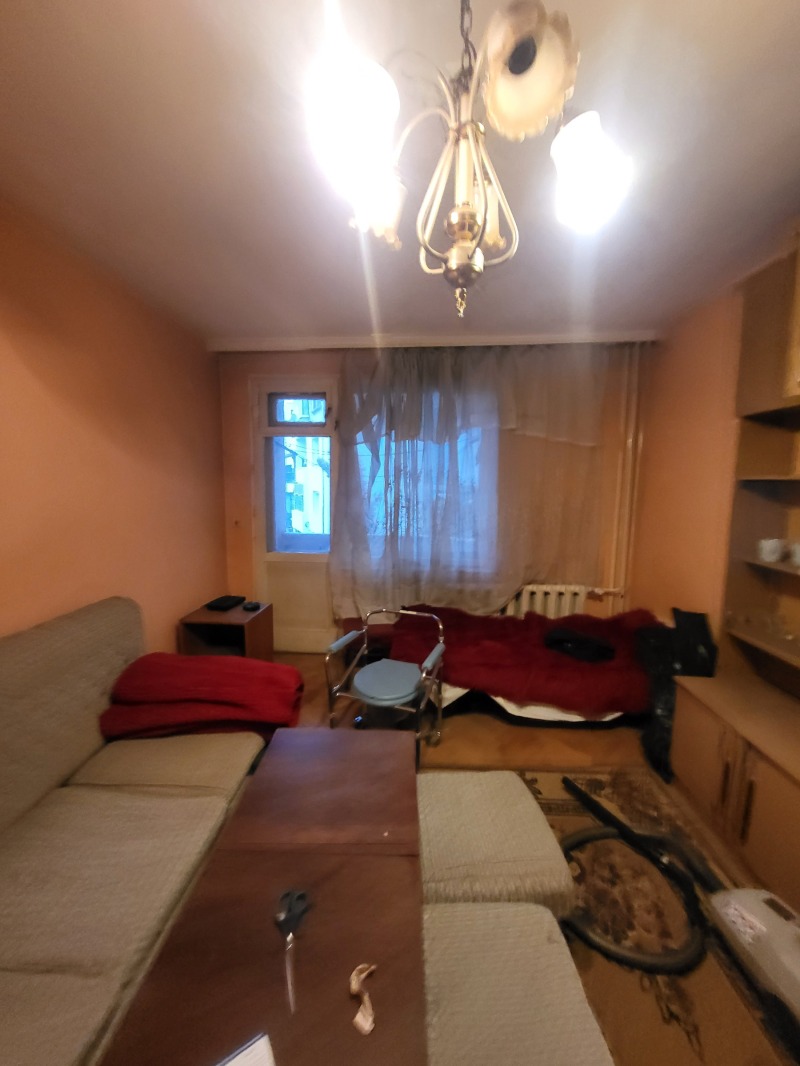 Продава  2-стаен град Плевен , Широк център , 85 кв.м | 83856984 - изображение [11]