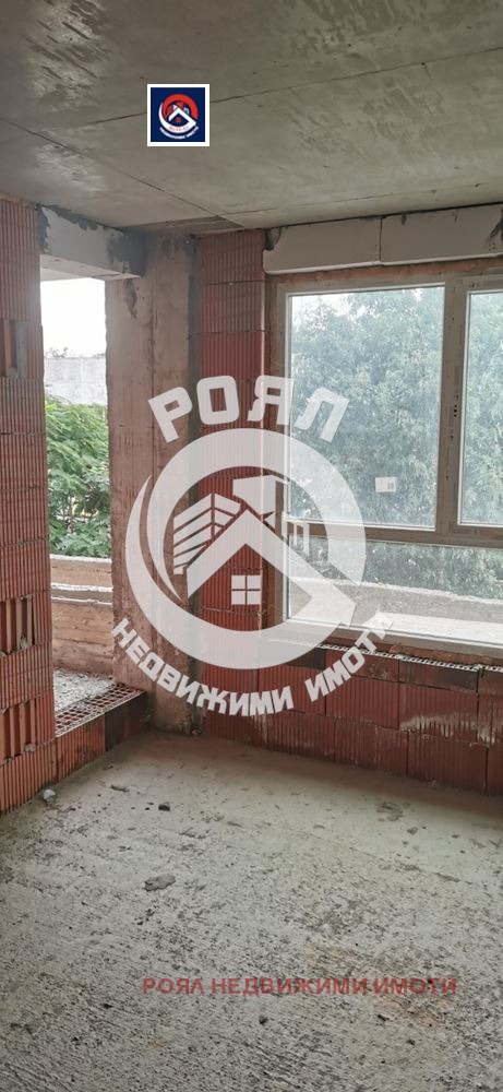 Продава 2-СТАЕН, гр. Пловдив, Гагарин, снимка 2 - Апартаменти - 54373180