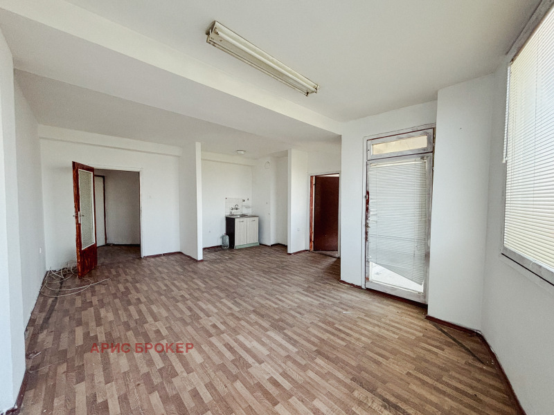 In vendita  2 camere da letto Plovdiv , Kamenitsa 2 , 90 mq | 68039106 - Immagine [6]