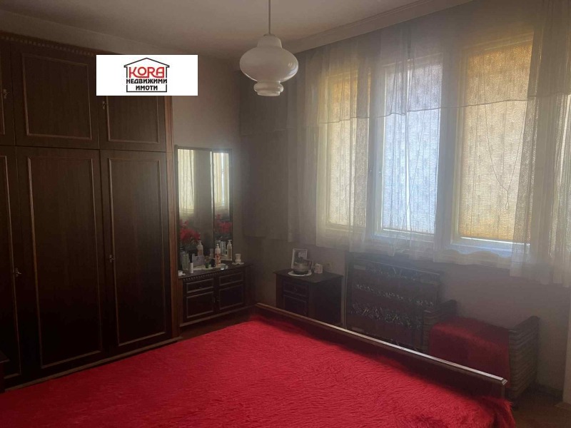 Продава  3-стаен град Плевен , Широк център , 101 кв.м | 39173741 - изображение [2]