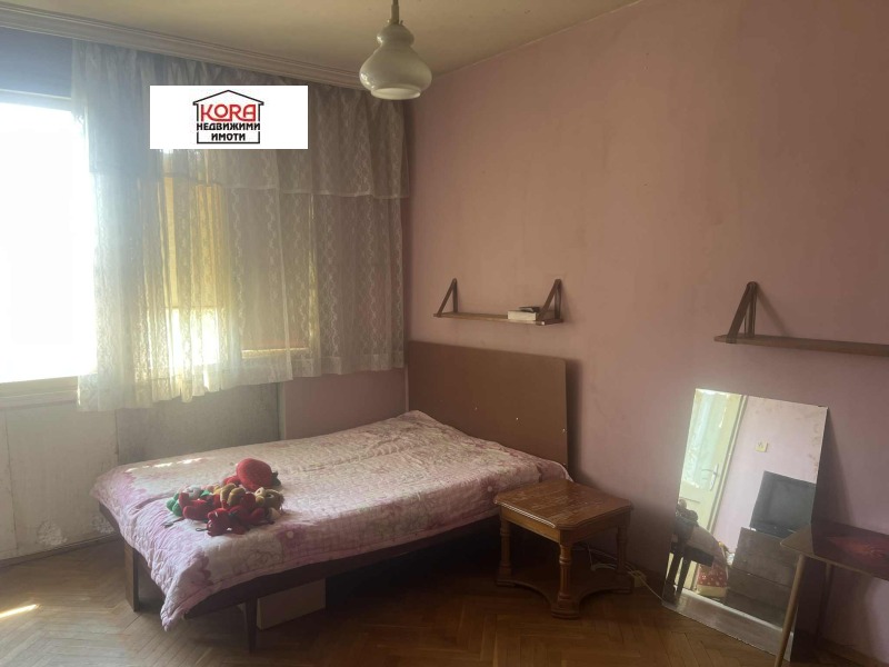 Продава  3-стаен град Плевен , Широк център , 101 кв.м | 39173741 - изображение [3]