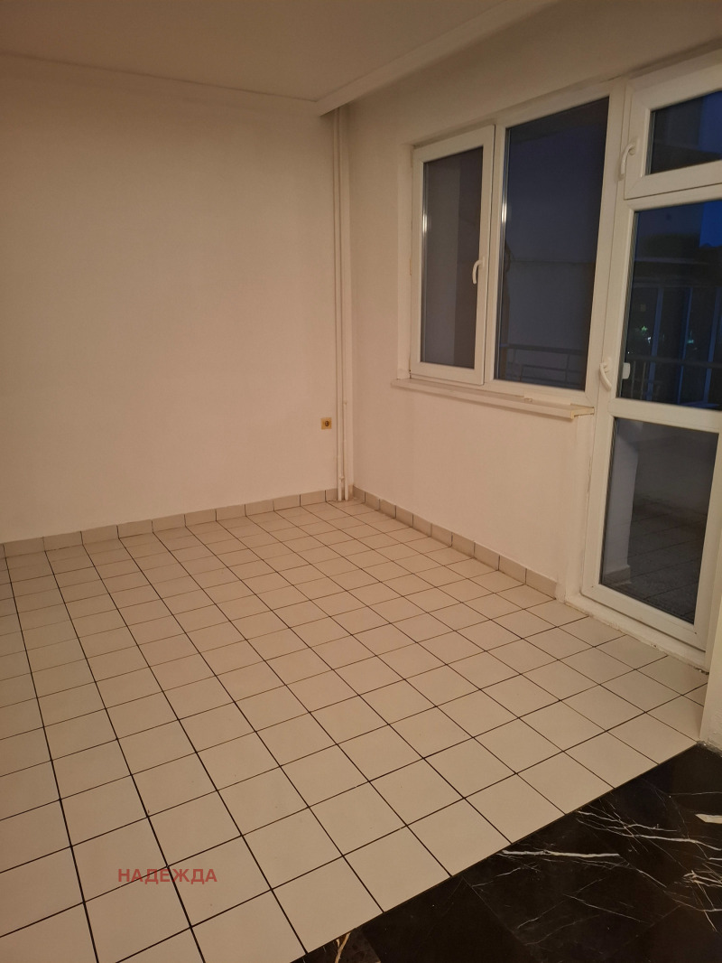 Продава МНОГОСТАЕН, гр. Плевен, Мара Денчева, снимка 3 - Апартаменти - 52601824