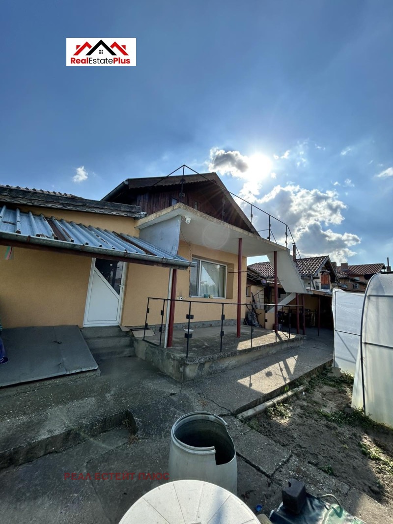 Продава КЪЩА, гр. Белене, област Плевен