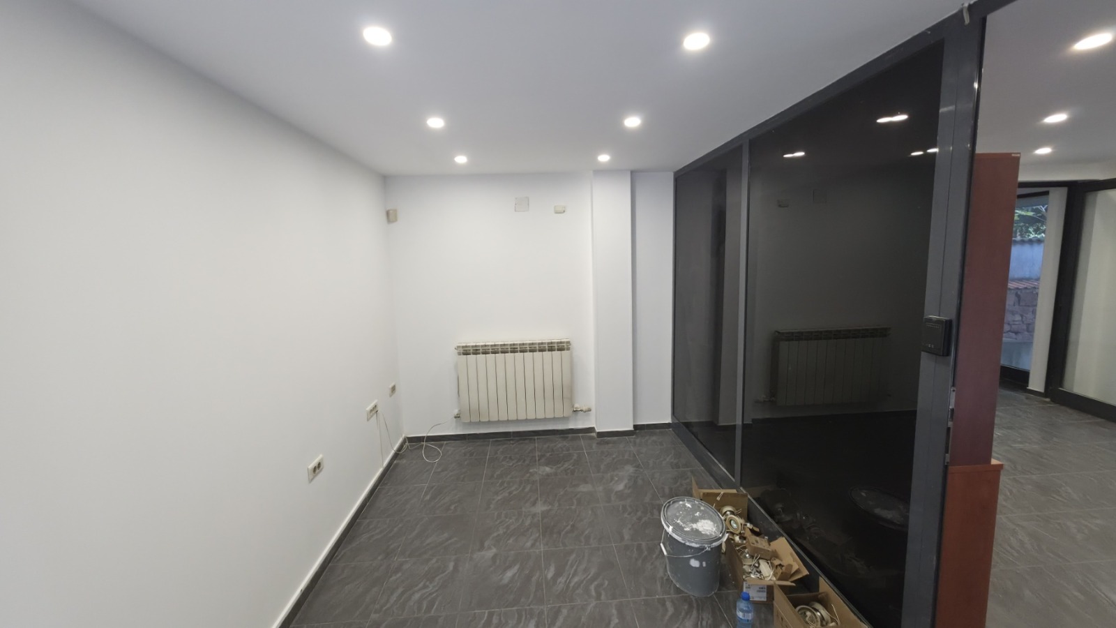 Продава ОФИС, гр. София, Оборище, снимка 11 - Офиси - 55678099