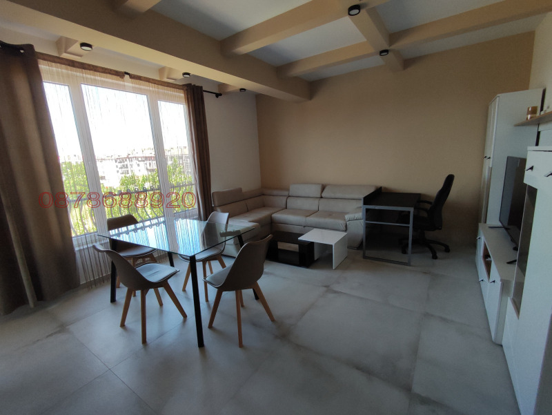 À venda  1 quarto Plovdiv , Ostromila , 67 m² | 82745388