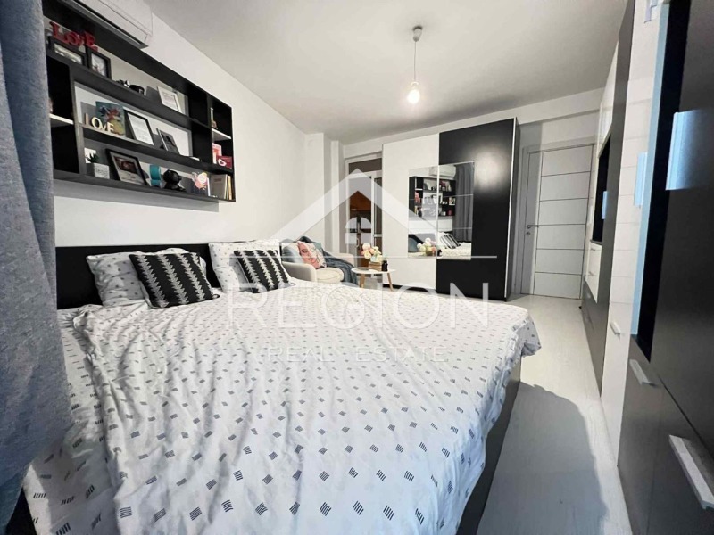 Продава  2-стаен град Варна , Център , 74 кв.м | 68655934 - изображение [3]