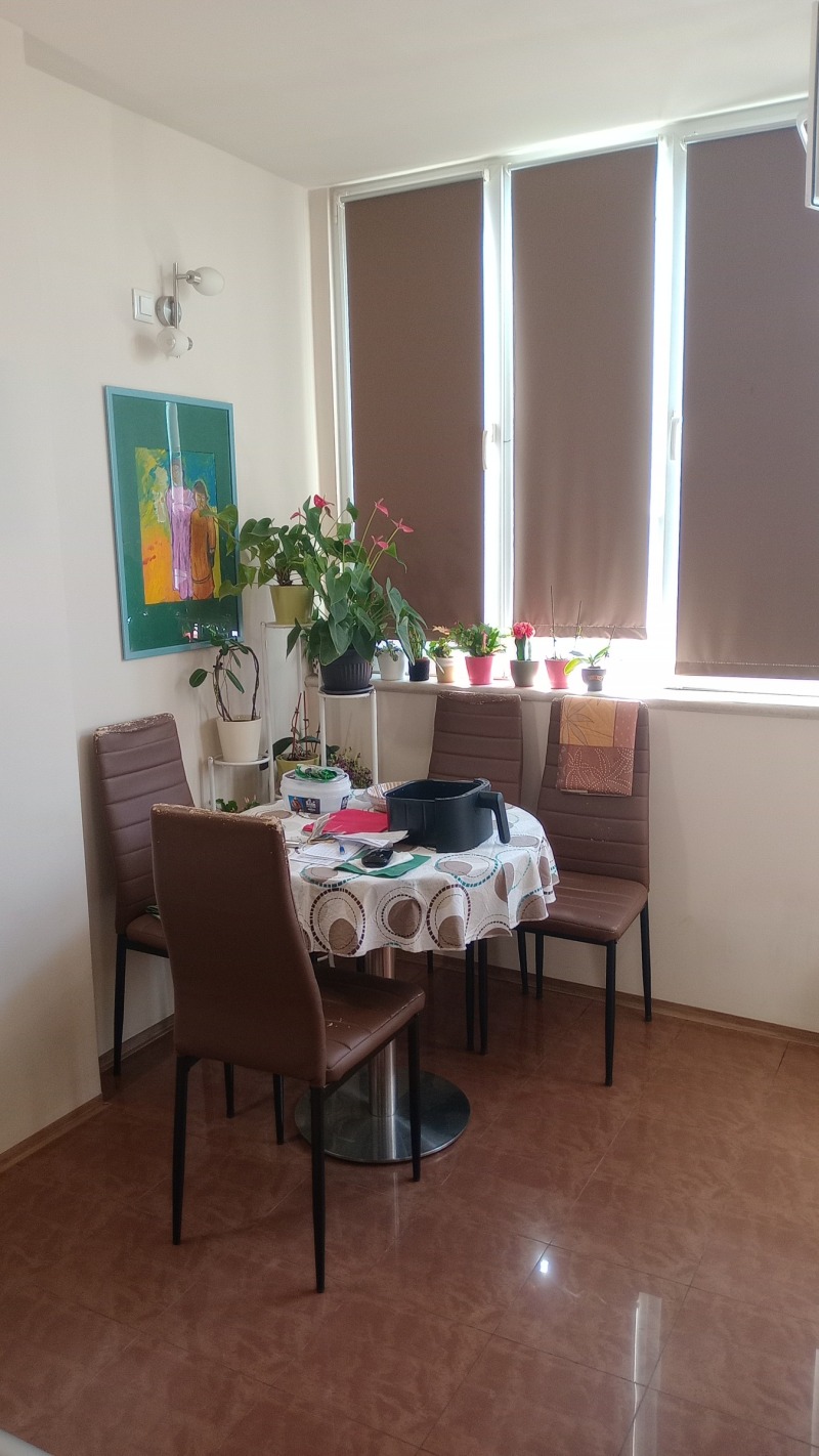 For Sale  2 bedroom Blagoevgrad , Idealen tsentar , 74 sq.m | 16708009 - image [4]