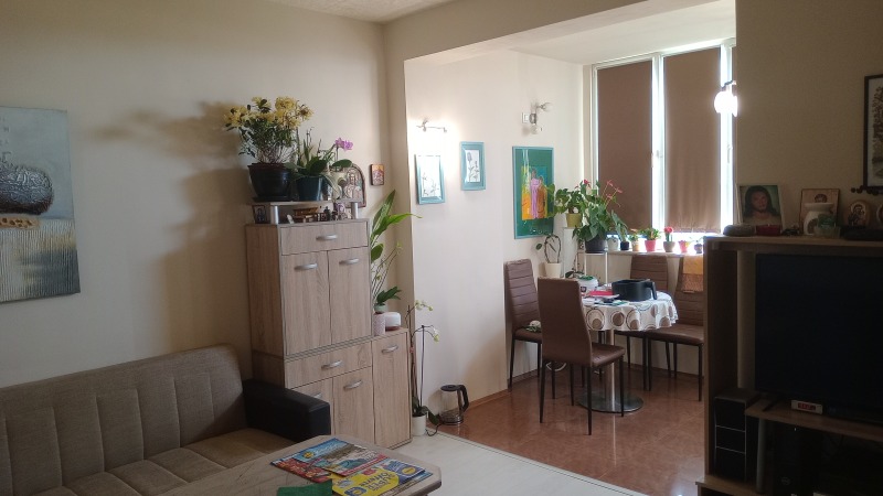 For Sale  2 bedroom Blagoevgrad , Idealen tsentar , 74 sq.m | 16708009 - image [3]